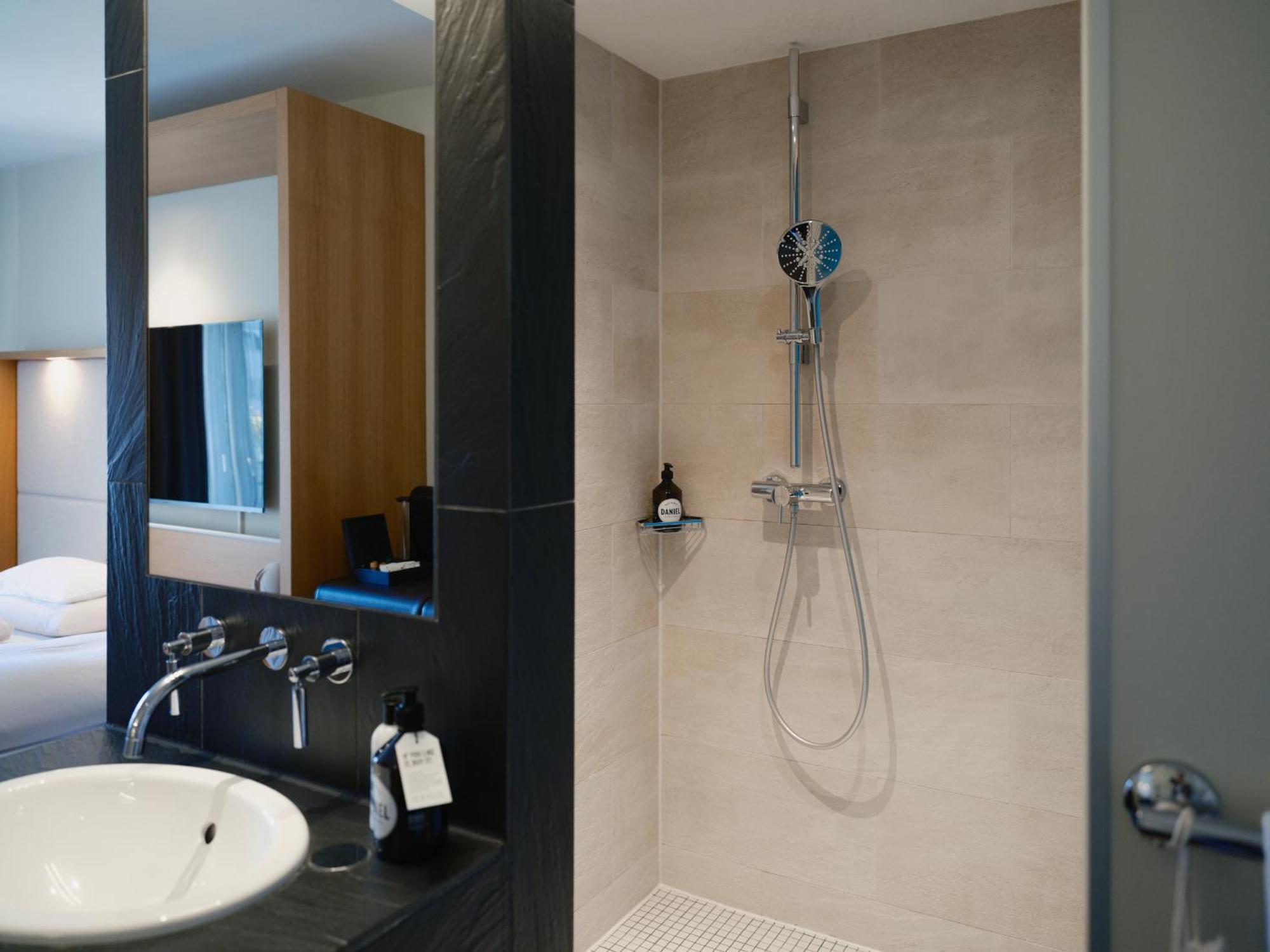 Hotel Daniel Graz - Smart Lifestyle Near City Centre Luaran gambar